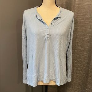 Aerie long sleeve shirt
